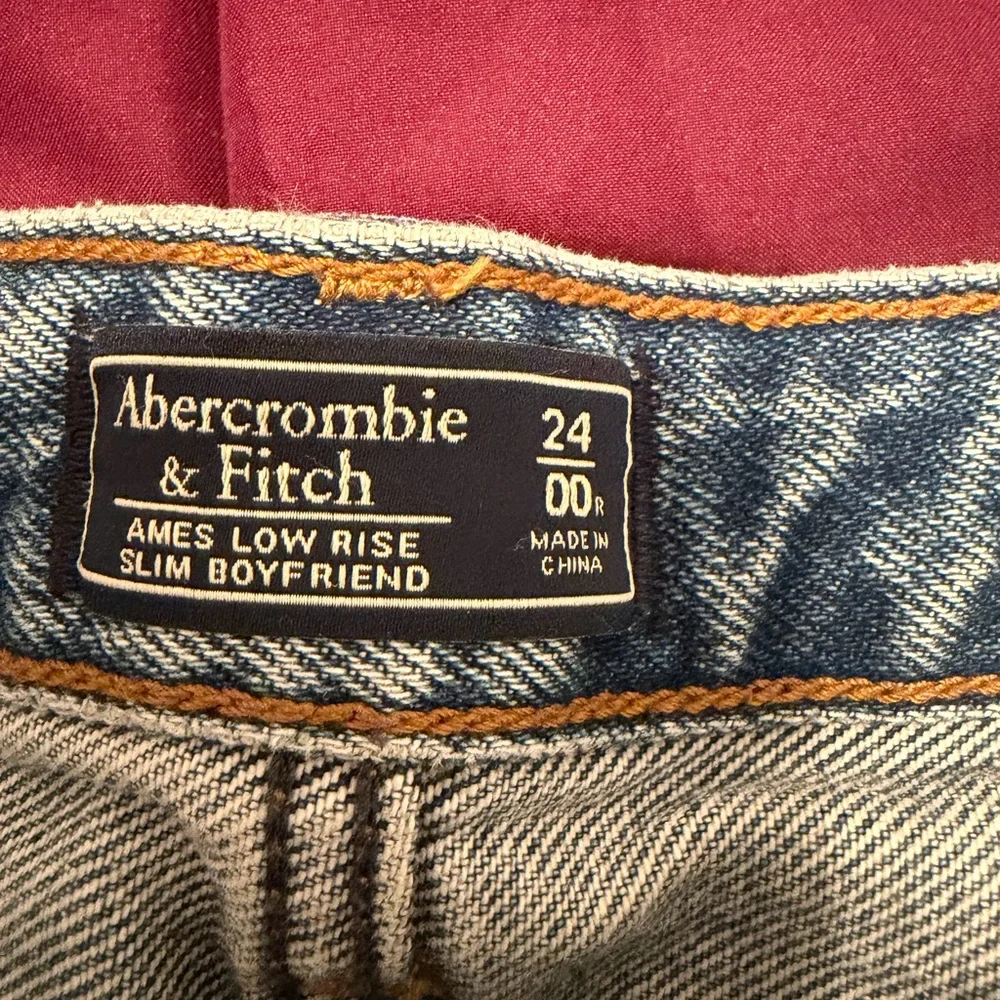 Abercrombie & Fitch Blue Distressed Jeans - Picture 3 of 3